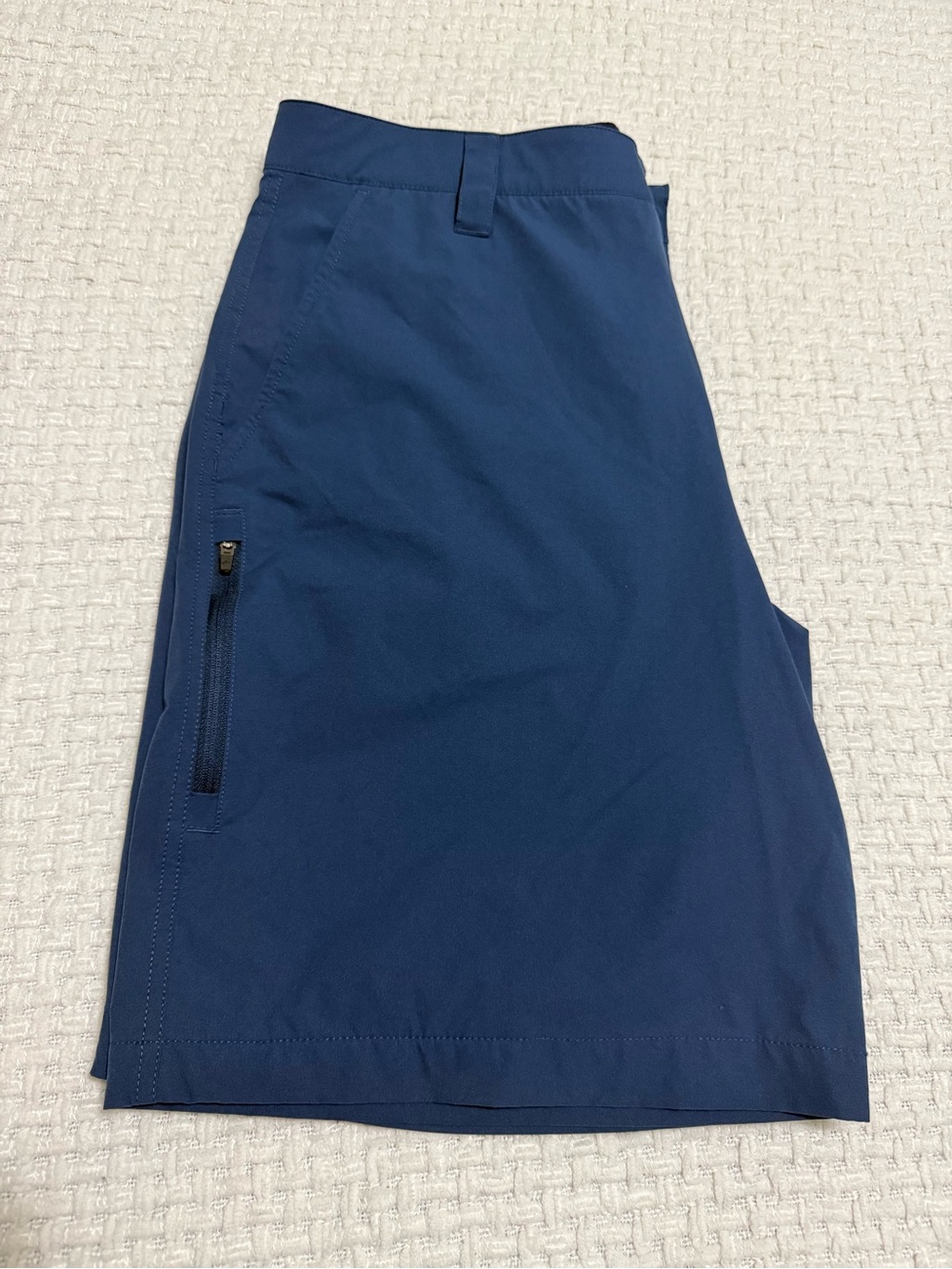 Orvis men’s tech shorts, size 36. Blue. Excellent condition